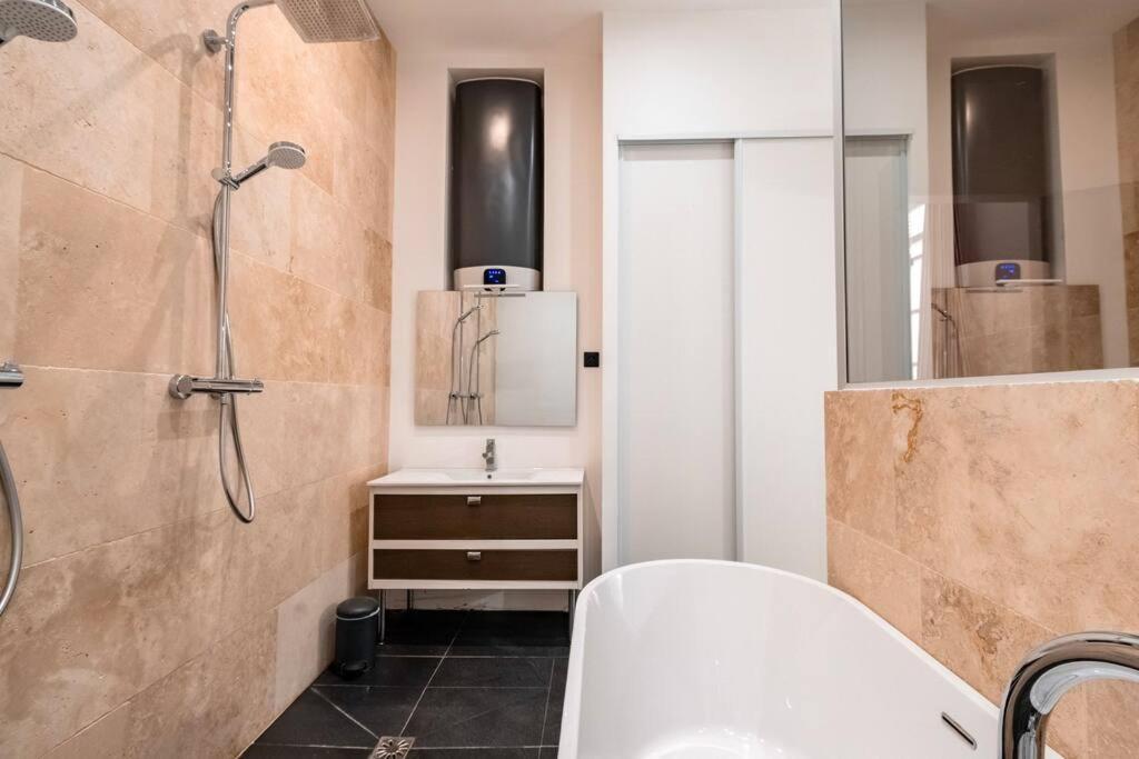 Harmonie Apartment Nimes Exterior photo